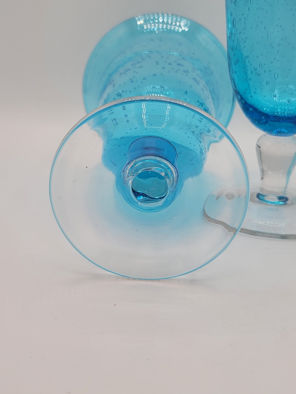 Artland Iris Turquoise Icped Tea Glasses Set 2 Bubble Glass 18 oz Blue - Picture 4 of 7